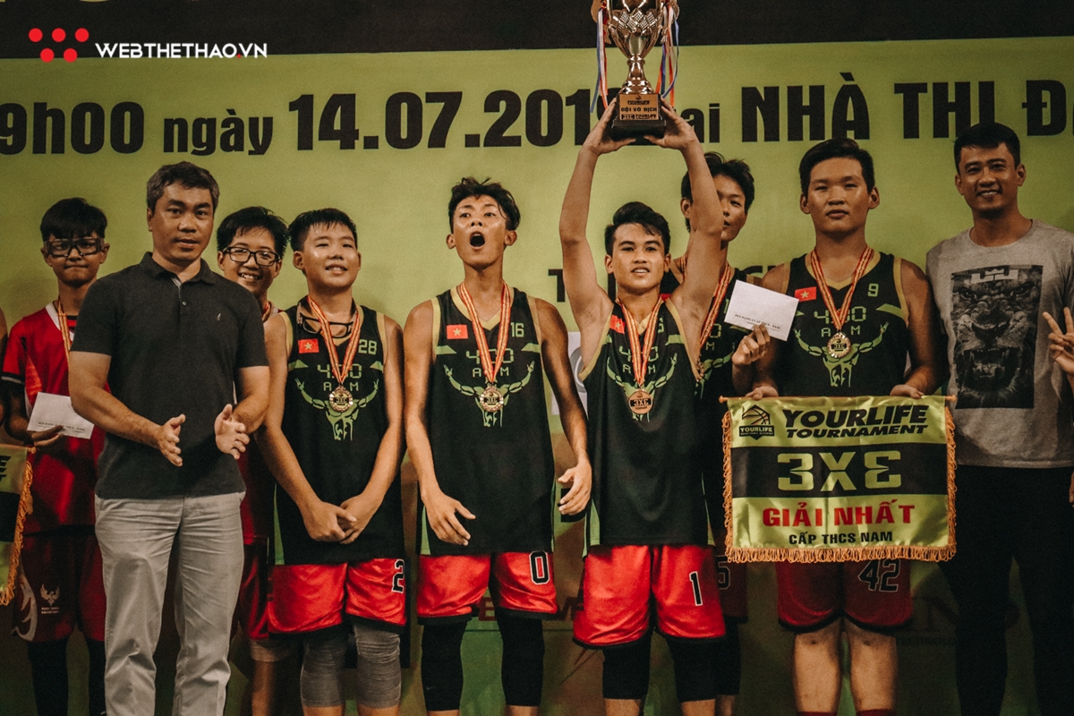 Chung kết giải YourLife 3x3 Tournament 2019: Bóng rổ Gò Vấp tỏa sáng với 2 cúp vô địch danh giá Chung kết giải YourLife 3x3 Tournament 2019: Bóng rổ Gò Vấp tỏa sáng với 2 cúp vô địch danh giá